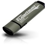 Der USB-Stick 3.0 FlashTrust von Kanguru ist gegen BadUSB-Attacken immun.